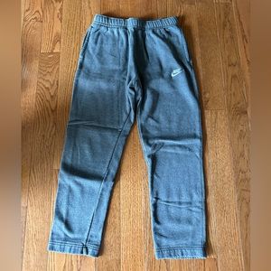 Comfy Grey Nike Sweatpants for both Men and Women!